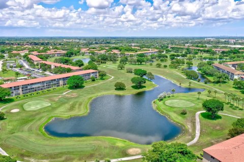 Condo in Pembroke Pines, Florida, 1 bedroom  № 2185211 - photo 9