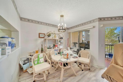 Condo in Pembroke Pines, Florida, 1 bedroom  № 2185211 - photo 30