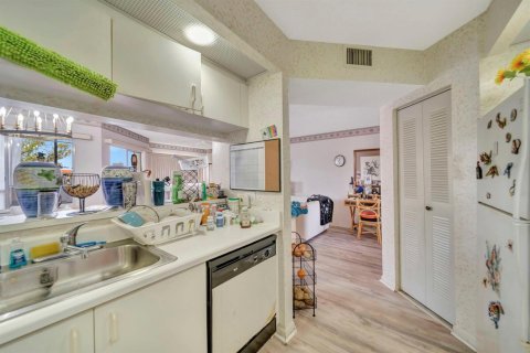 Condo in Pembroke Pines, Florida, 1 bedroom  № 2185211 - photo 27