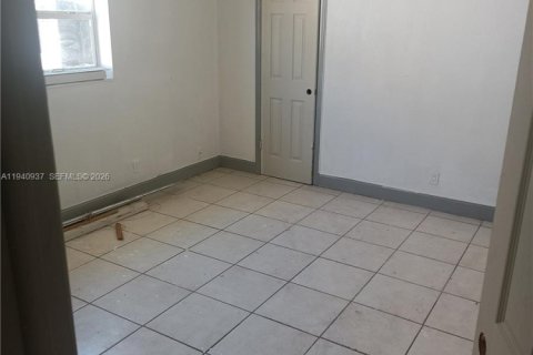 Villa ou maison à louer à North Lauderdale, Floride: 3 chambres, 109.44 m2 № 1998059 - photo 5