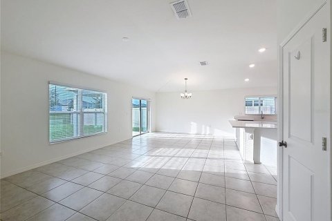 Villa ou maison à louer à Haines City, Floride: 4 chambres, 157.56 m2 № 2413512 - photo 8