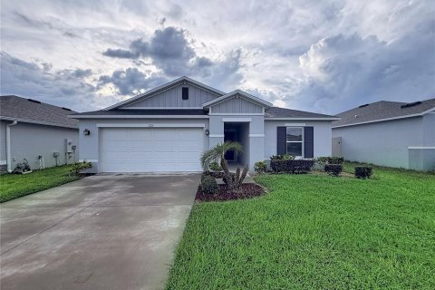 Villa ou maison à Haines City, Floride 4 chambres, 157.56 m2 № 2413512