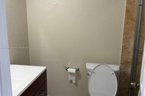Copropriété à louer à North Miami Beach, Floride: 2 chambres, 129.51 m2 № 2082340 - photo 17