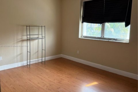 Copropriété à louer à North Miami Beach, Floride: 2 chambres, 129.51 m2 № 2082340 - photo 19