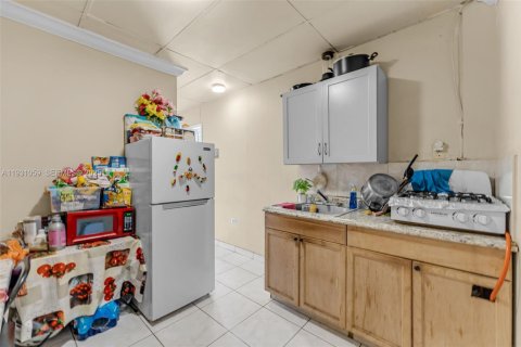 Casa en venta en Homestead, Florida, 5 dormitorios, 148.46 m2 № 1990295 - foto 8