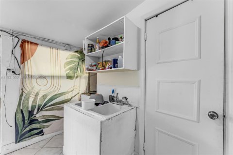 Casa en venta en Homestead, Florida, 5 dormitorios, 148.46 m2 № 1990295 - foto 19