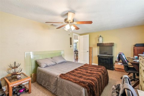 House in Holiday, Florida 3 bedrooms, 127.09 sq.m. № 1903127 - photo 12