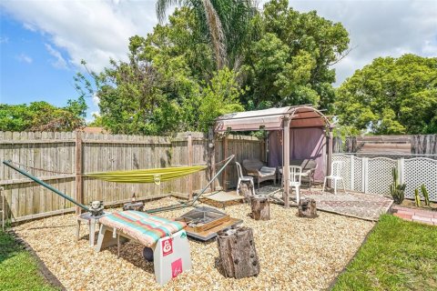 House in Holiday, Florida 3 bedrooms, 127.09 sq.m. № 1903127 - photo 23