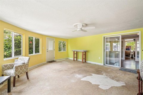 House in Holiday, Florida 3 bedrooms, 127.09 sq.m. № 1903127 - photo 17