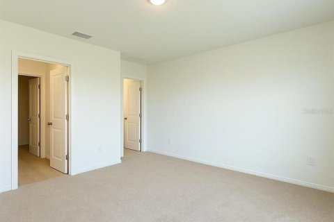 House in Sarasota, Florida 3 bedrooms, 130.06 sq.m. № 2400312 - photo 8