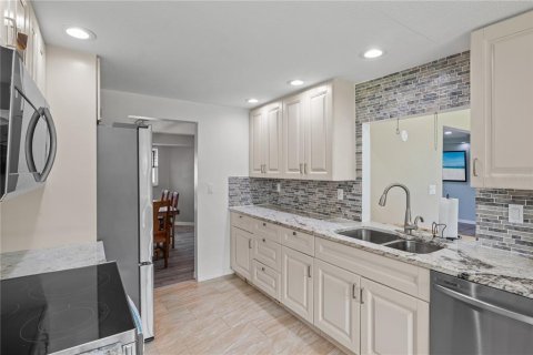 Casa en venta en Bradenton, Florida, 3 dormitorios, 157.47 m2 № 2294601 - foto 21