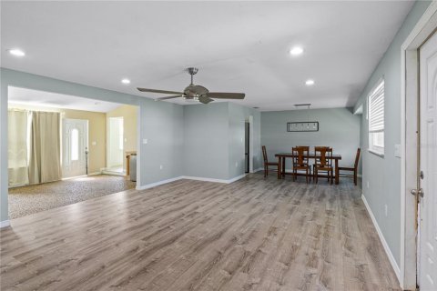 Casa en venta en Bradenton, Florida, 3 dormitorios, 157.47 m2 № 2294601 - foto 4