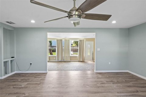 Casa en venta en Bradenton, Florida, 3 dormitorios, 157.47 m2 № 2294601 - foto 6