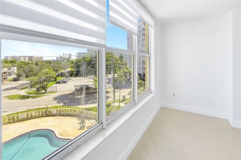 Copropriété à vendre à North Miami, Floride: 2 chambres, 101.36 m2 № 1981859 - photo 5