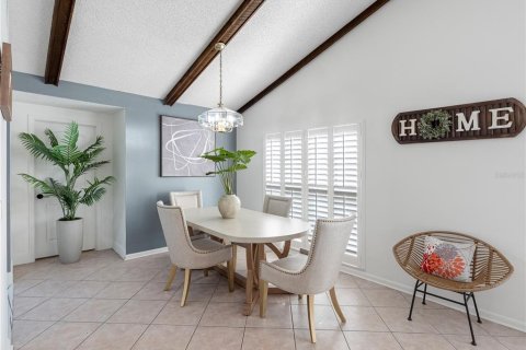 House in Tampa, Florida 4 bedrooms, 187.48 sq.m. № 1879312 - photo 8