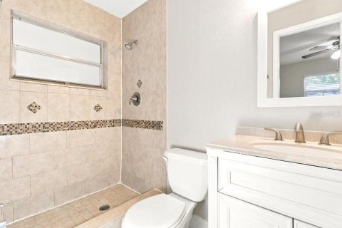 Villa ou maison à louer à New Port Richey, Floride: 3 chambres, 134.52 m2 № 2413570 - photo 12