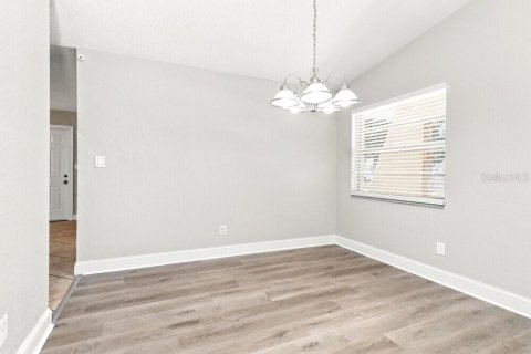 Villa ou maison à louer à New Port Richey, Floride: 3 chambres, 134.52 m2 № 2413570 - photo 6