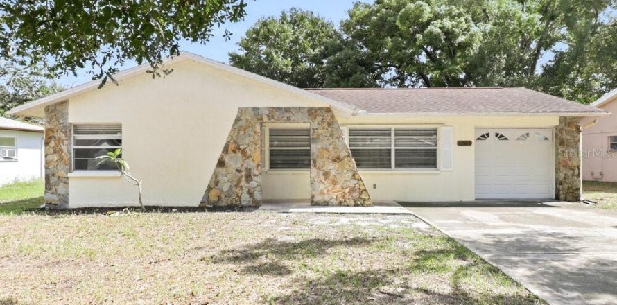 Villa ou maison à New Port Richey, Floride 3 chambres, 134.52 m2 № 2413570