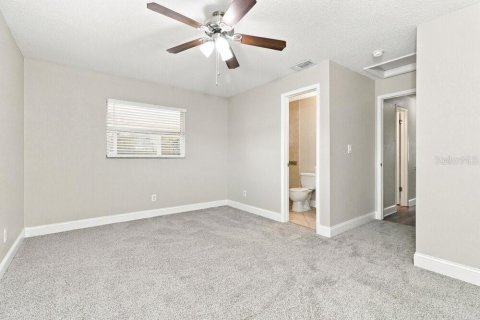 Villa ou maison à louer à New Port Richey, Floride: 3 chambres, 134.52 m2 № 2413570 - photo 11