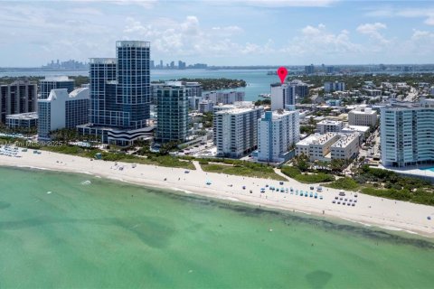 Condo in Miami Beach, Florida, 1 bedroom  № 1819909 - photo 16