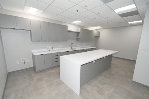 Propiedad comercial en alquiler en Orlando, Florida, 22498.51 m2 № 1648504 - foto 27