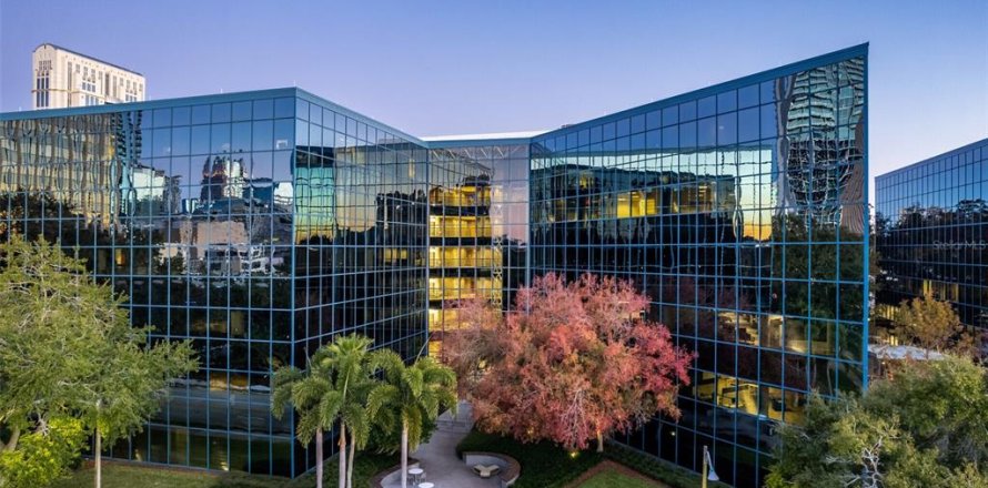 Propiedad comercial en Orlando, Florida 22498.5 m2 № 1648504