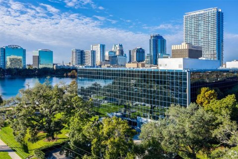 Propiedad comercial en alquiler en Orlando, Florida, 22498.51 m2 № 1648504 - foto 3