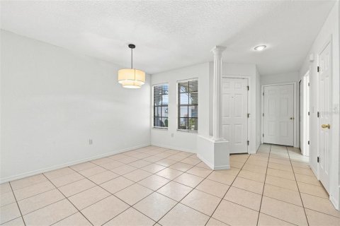 Adosado en venta en Tampa, Florida, 2 dormitorios, 139.54 m2 № 2209066 - foto 10