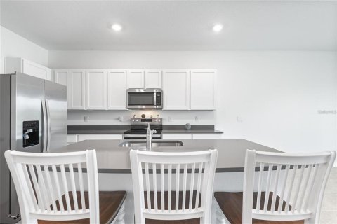 Adosado en alquiler en Land O' Lakes, Florida, 3 dormitorios, 155.43 m2 № 2117573 - foto 3