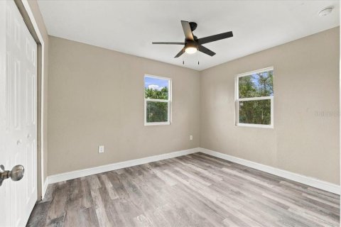 House in Babson Park, Florida 3 bedrooms, 147.06 sq.m. № 2394276 - photo 12