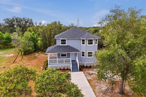 House in Babson Park, Florida 3 bedrooms, 147.06 sq.m. № 2394276 - photo 21