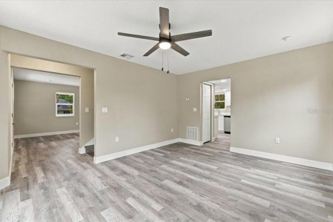 House in Babson Park, Florida 3 bedrooms, 147.06 sq.m. № 2394276 - photo 28