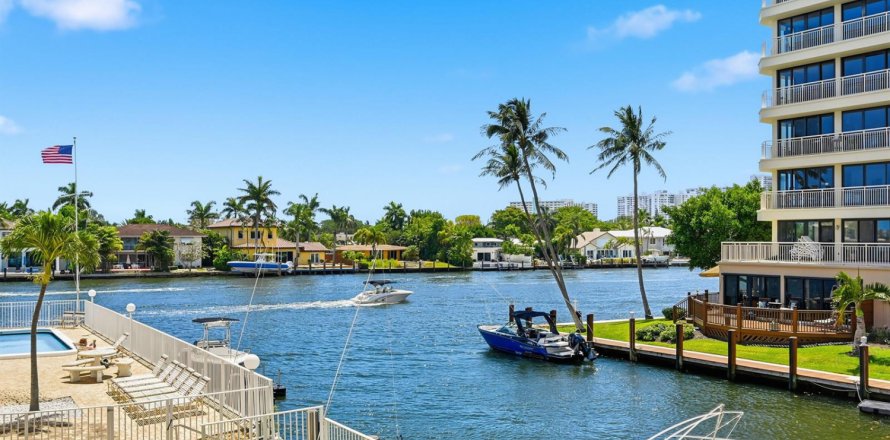 Condominio en Fort Lauderdale, Florida, 2 dormitorios  № 2242586