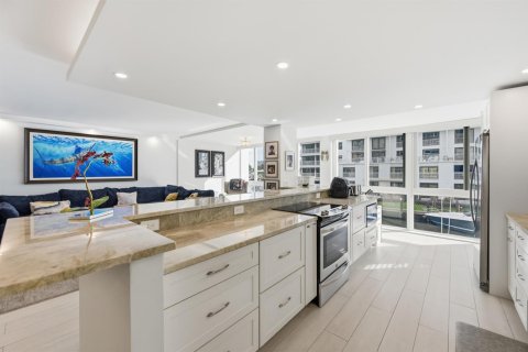 Condominio en venta en Fort Lauderdale, Florida, 2 dormitorios, 139.35 m2 № 2242586 - foto 13