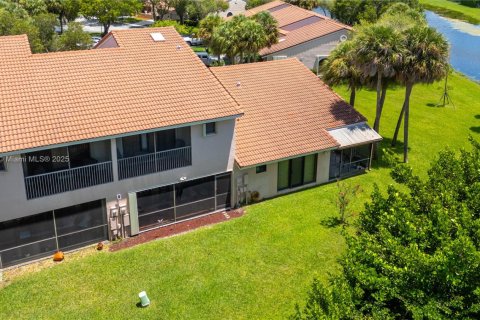 Townhouse in Weston, Florida 3 bedrooms, 145.3 sq.m. № 1941823 - photo 7