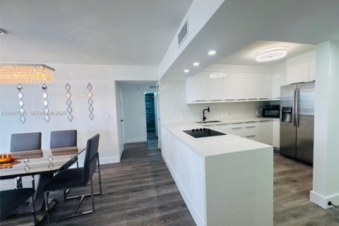 Снять в аренду кондоминиум в Авентура, Флорида 2 спальни, 106.19м2, № 2171985 - фото 19