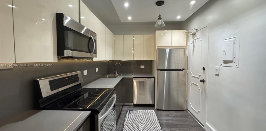 Condo à Bay Harbor Islands, Floride, 1 chambre № 1935136