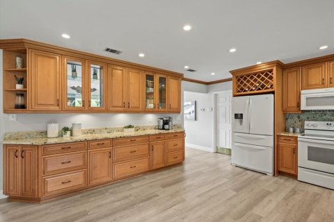 Casa en venta en Tampa, Florida, 4 dormitorios, 257.06 m2 № 1795968 - foto 23