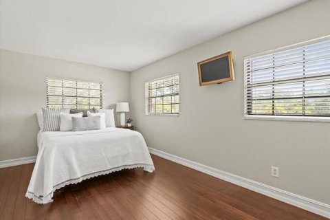 Casa en venta en Tampa, Florida, 4 dormitorios, 257.06 m2 № 1795968 - foto 29