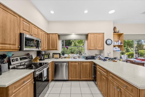 Купить виллу или дом в Палм Сити, Флорида 4 комнаты, 228.17м2, № 2244878 - фото 15