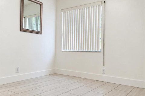 Copropriété à louer à Pompano Beach, Floride: 2 chambres, 86.96 m2 № 2384920 - photo 14