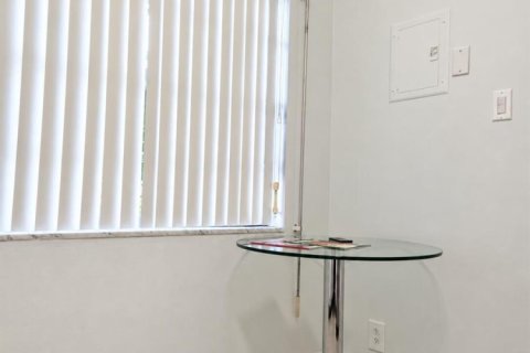 Copropriété à louer à Pompano Beach, Floride: 2 chambres, 86.96 m2 № 2384920 - photo 5