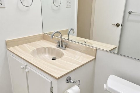 Copropriété à louer à Pompano Beach, Floride: 2 chambres, 86.96 m2 № 2384920 - photo 10