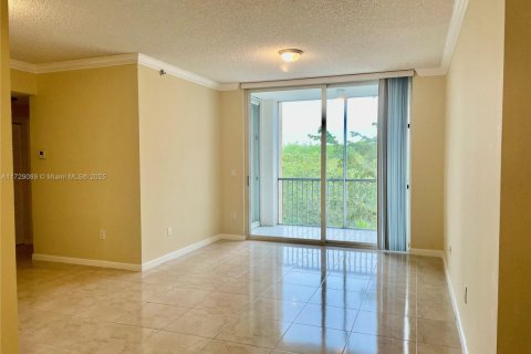 Condominio en Doral, Florida, 2 dormitorios  № 1962794