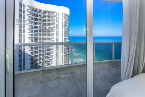 Copropriété à vendre à Sunny Isles Beach, Floride: 3 chambres, 183.39 m2 № 1992086 - photo 24