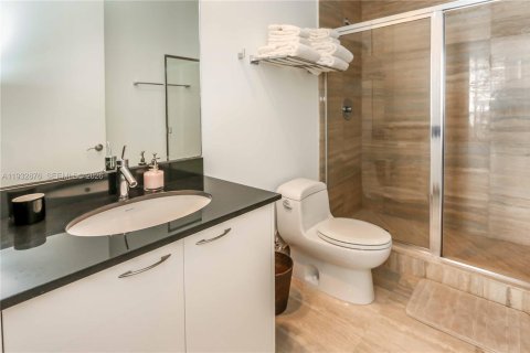 Copropriété à vendre à Sunny Isles Beach, Floride: 3 chambres, 183.39 m2 № 1992086 - photo 25