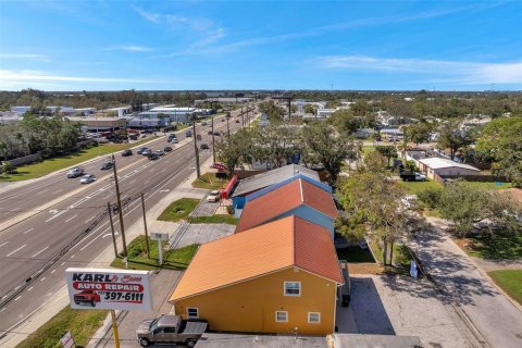 Propiedad comercial en venta en Largo, Florida, 5 dormitorios, 254.18 m2 № 1732606 - foto 6