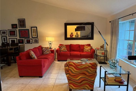 Casa en venta en Spring Hill, Florida, 4 dormitorios, 220.92 m2 № 1904266 - foto 3