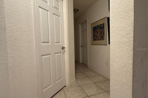 Casa en venta en Spring Hill, Florida, 4 dormitorios, 220.92 m2 № 1904266 - foto 16