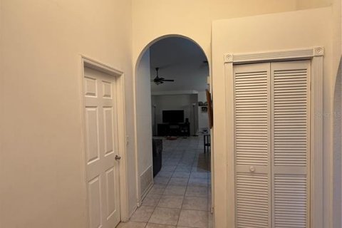 Casa en venta en Spring Hill, Florida, 4 dormitorios, 220.92 m2 № 1904266 - foto 2